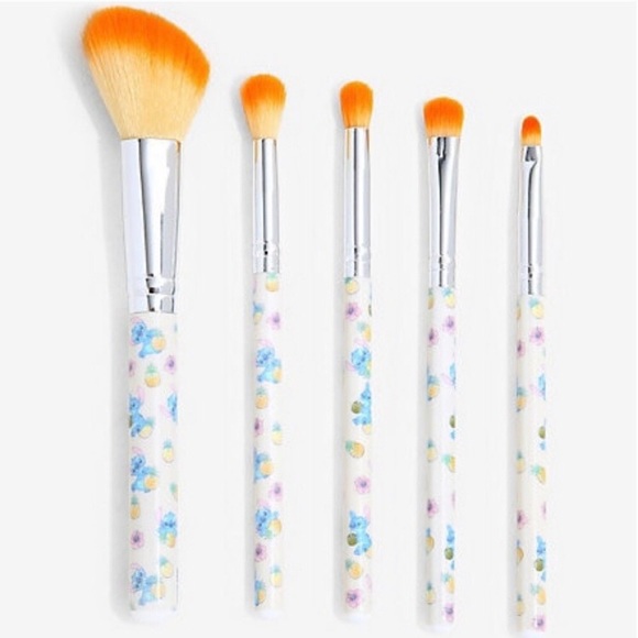 Loungefly Other - NEW Stitch pineapple makeup brushes
